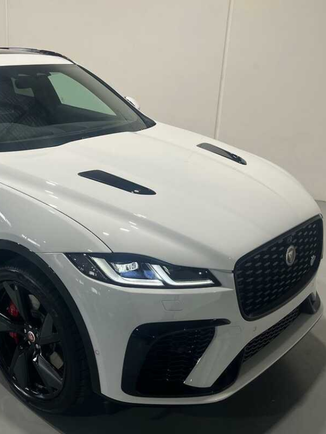 Jaguar F-Pace-2022 details